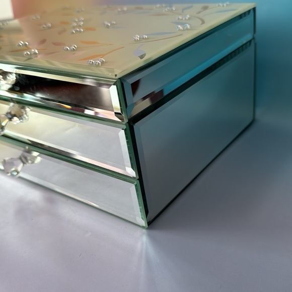 Reflective Jewelry Box with Crystal Handles - Picture 10 of 11